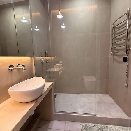 аркадия 42 жемчужина стильные с террасой Apartment Odessa